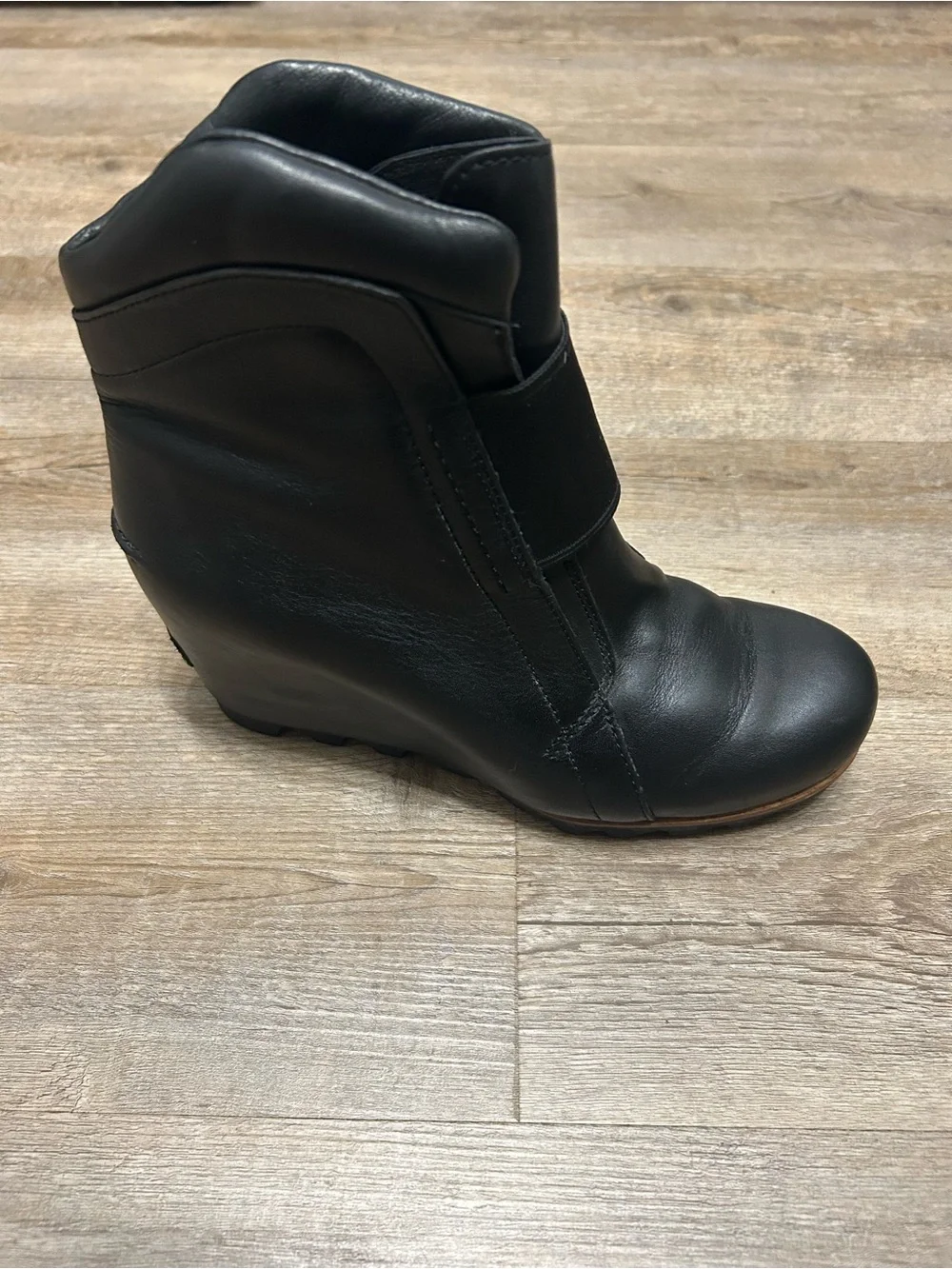 Sorel Fiona Joan Of Artic Women’s Size 7 Black Leather Wedge Ankle Boots
